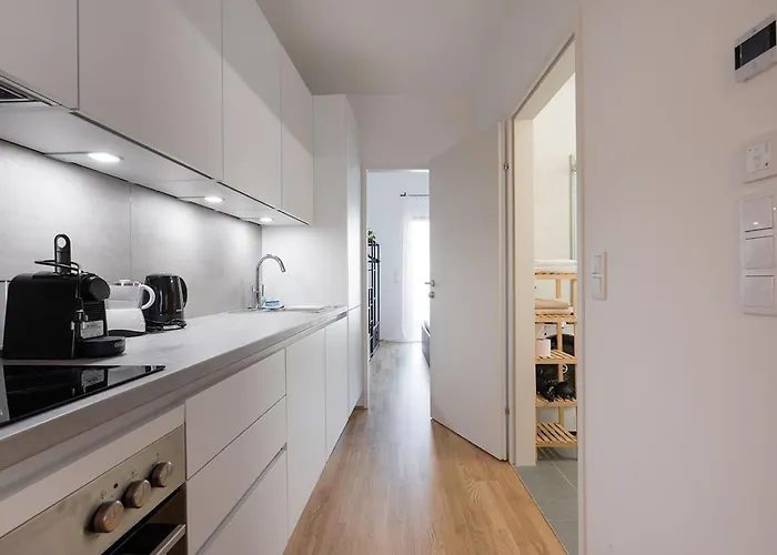 Modern And New Near Schoenbrunn Βιέννη